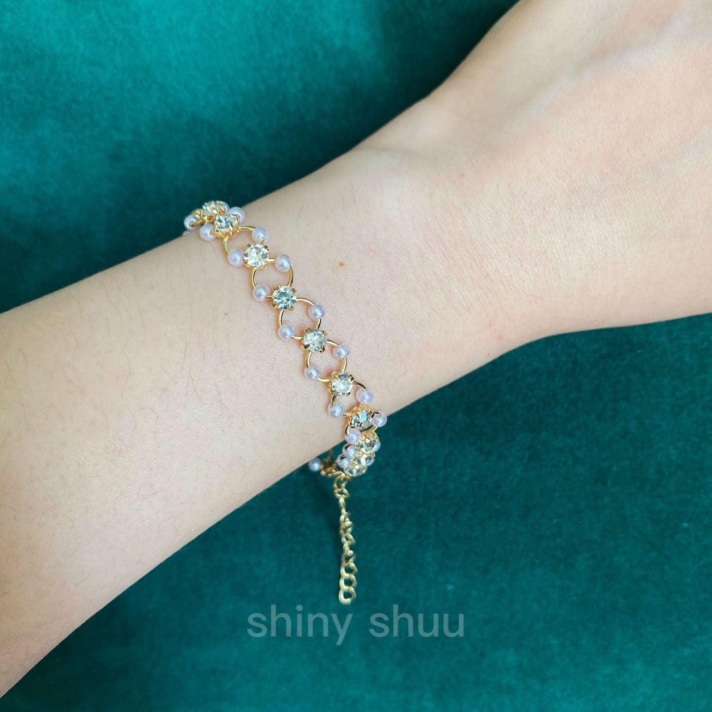 Delicate Pearl Rhinestone Bracelet