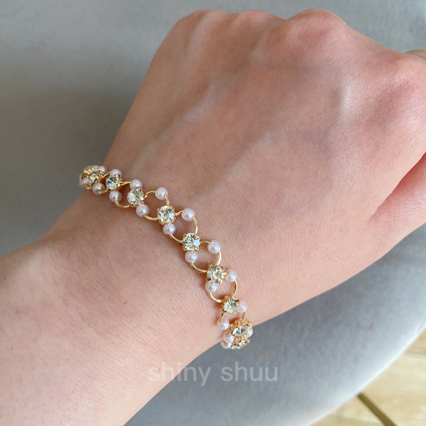 Delicate Pearl Rhinestone Bracelet