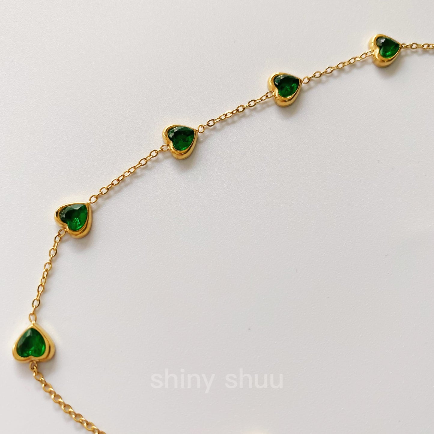 "So Many Emerald Cuties" Heart-Shaped Emerald Chain Bracelet 